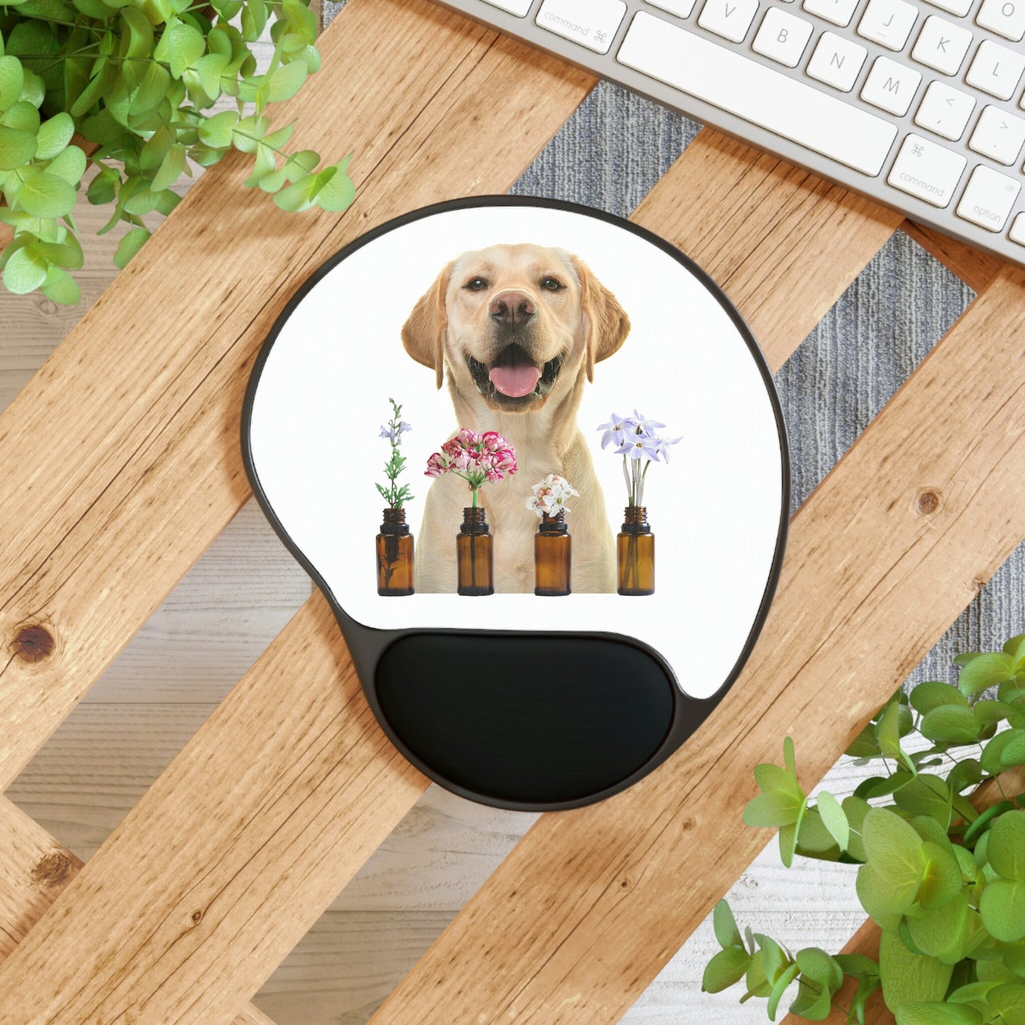 Essential Oil Dog 9 Mouse Pad With Wrist Rest